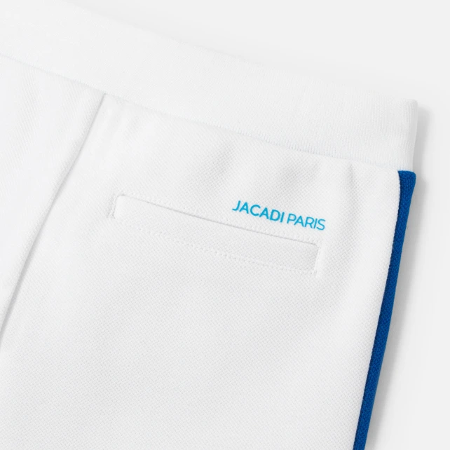 側邊對比色短褲