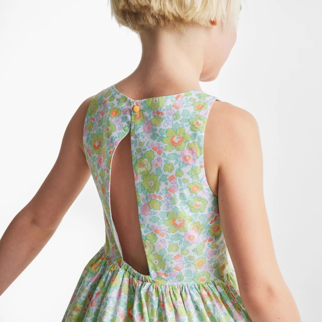 Liberty 布料女童洋裝