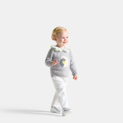 嵌花小熊圖案羊絨毛衣