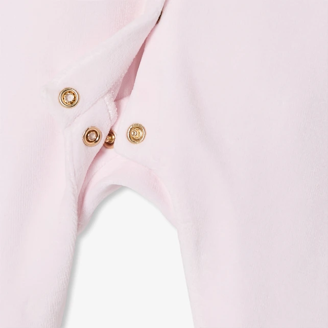 刺繡天鵝絨兔裝